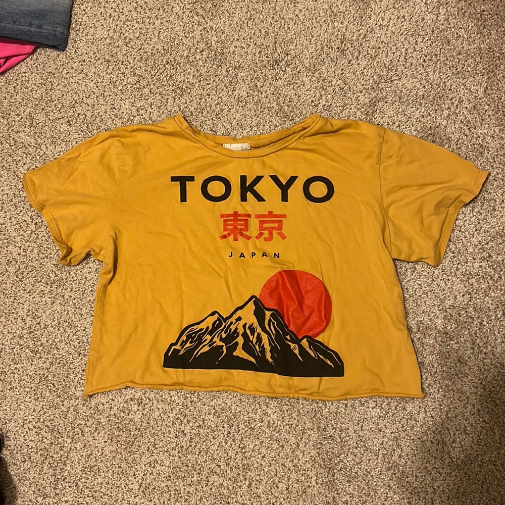 yellow Tokyo cropped tee